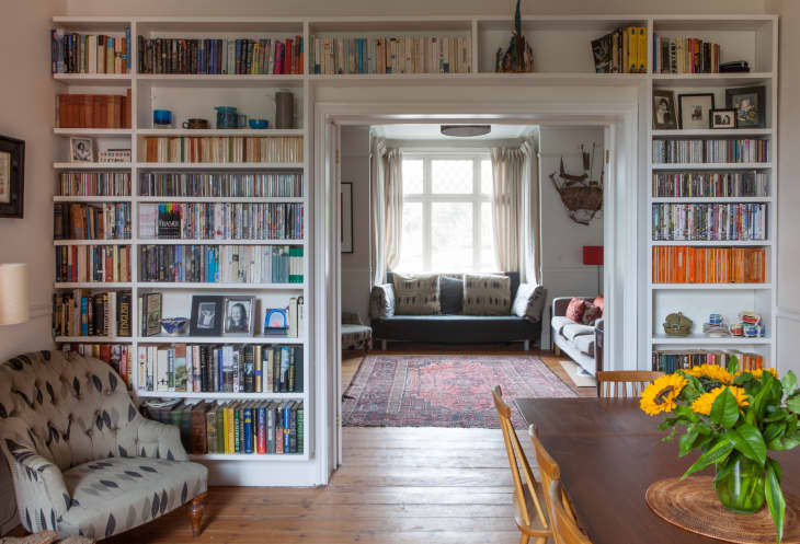 How to Add Built In Bookshelves Around Doors in Your Home